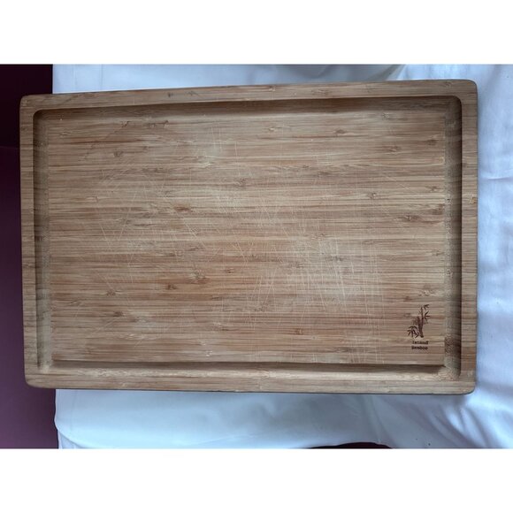 Quality island bamboo footed cutting board 12 x 18 - Picture 1 of 5